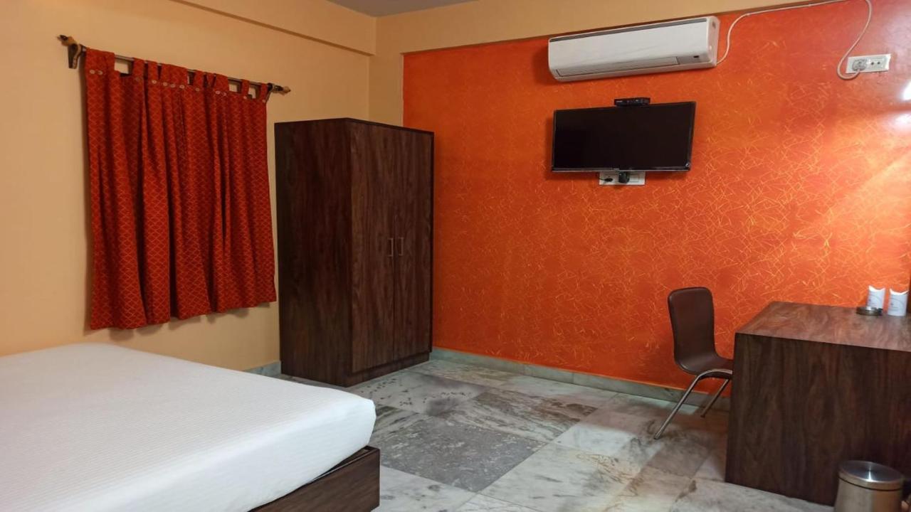 Hotel Aloka Residency Kalküta Dış mekan fotoğraf