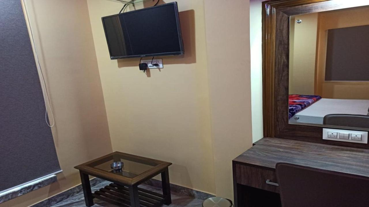 Hotel Aloka Residency Kalküta Dış mekan fotoğraf