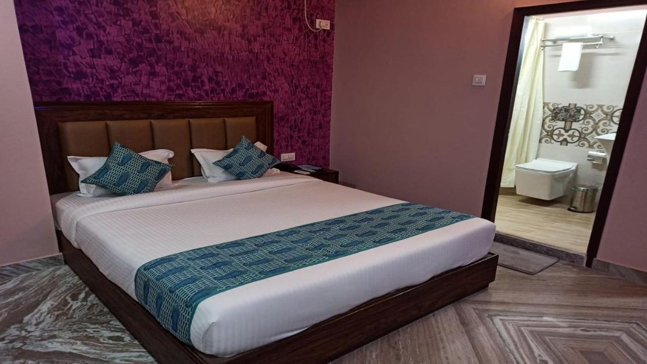 Hotel Aloka Residency Kalküta Dış mekan fotoğraf