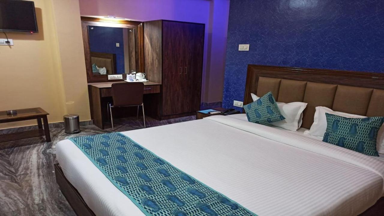 Hotel Aloka Residency Kalküta Dış mekan fotoğraf